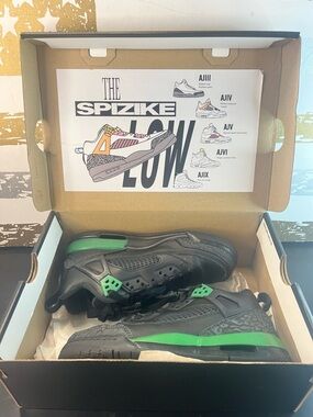 Jordan Spizike “Low Green”